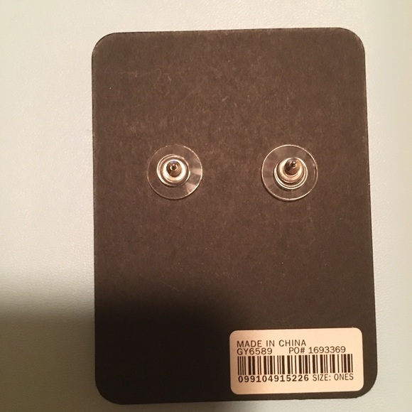 SOLD J. Crew Silver Flower Stud Earrings 💞HP💞 - Picture 2 of 3